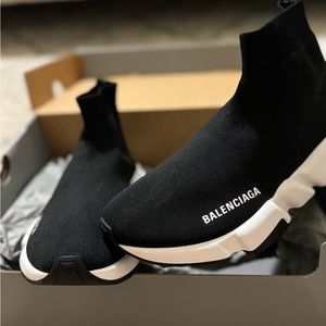 Authentic Balenciaga 10/10 one time used 🫶